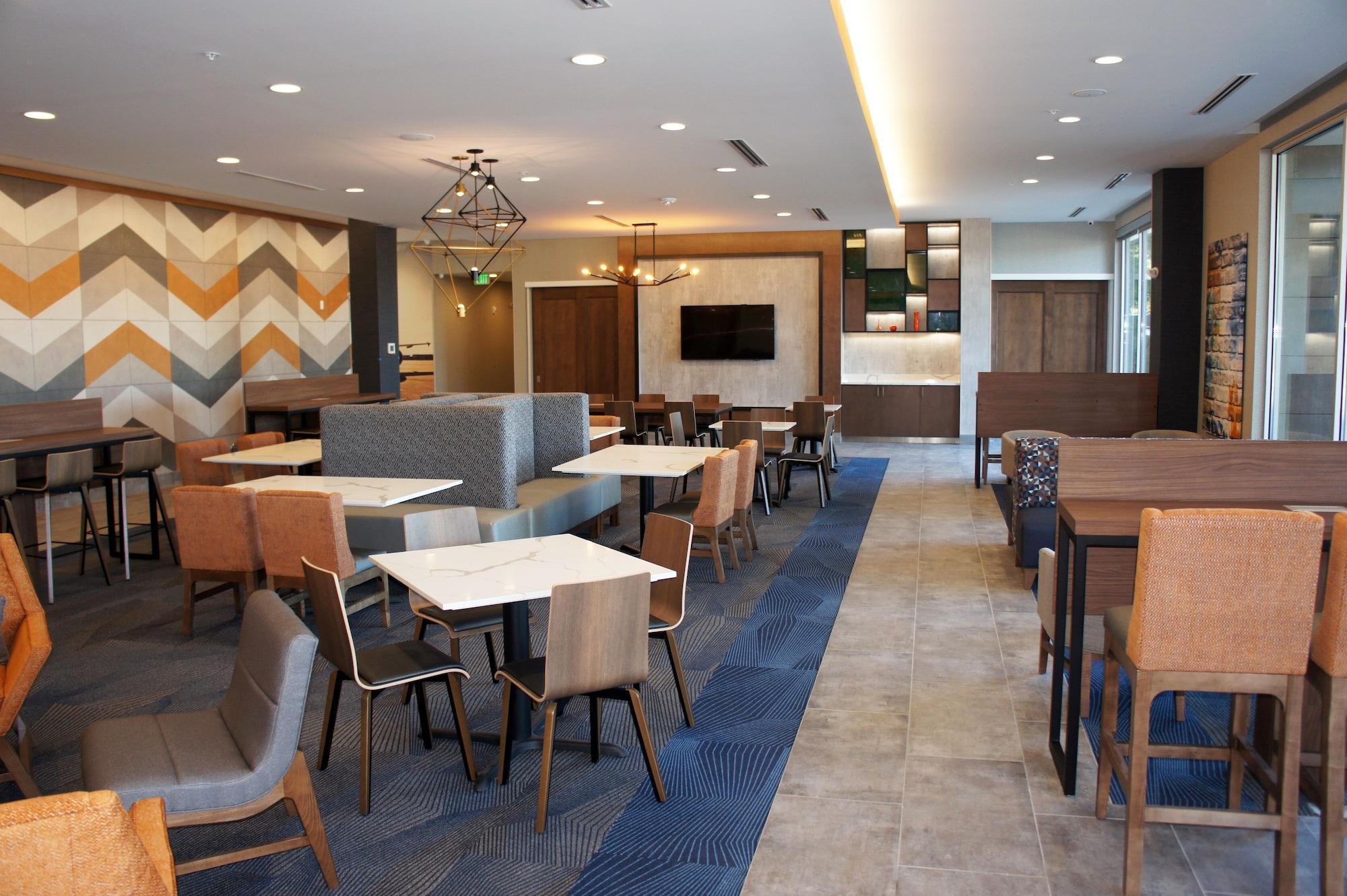 La Quinta Inn & Suites By Wyndham Marysville Exteriör bild
